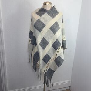 This And That El Open Detail Poncho One Size Plaid NWT warm, cozy, comfort, boho